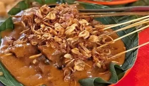 Salah Satu Sate Padang Terenak Medan Ikut Jualan di Cemara Food Court