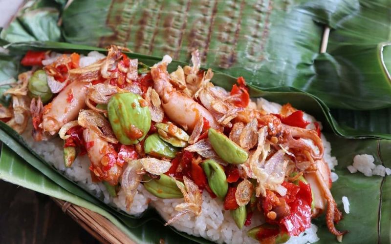 nasi goreng baby cumi di cemara food court medan.