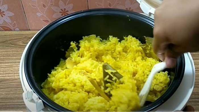 Resep Nasi Kuning Rice Cooker