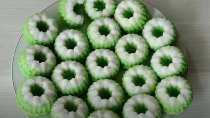 5 Resep Kue Putu Ayu Kukus