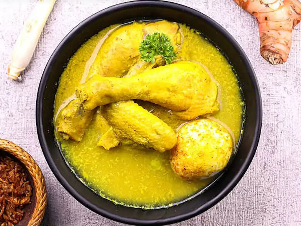 Resep Opor Ayam Kuning Santan Kara